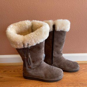 New Ugg Boots - Sz 7
